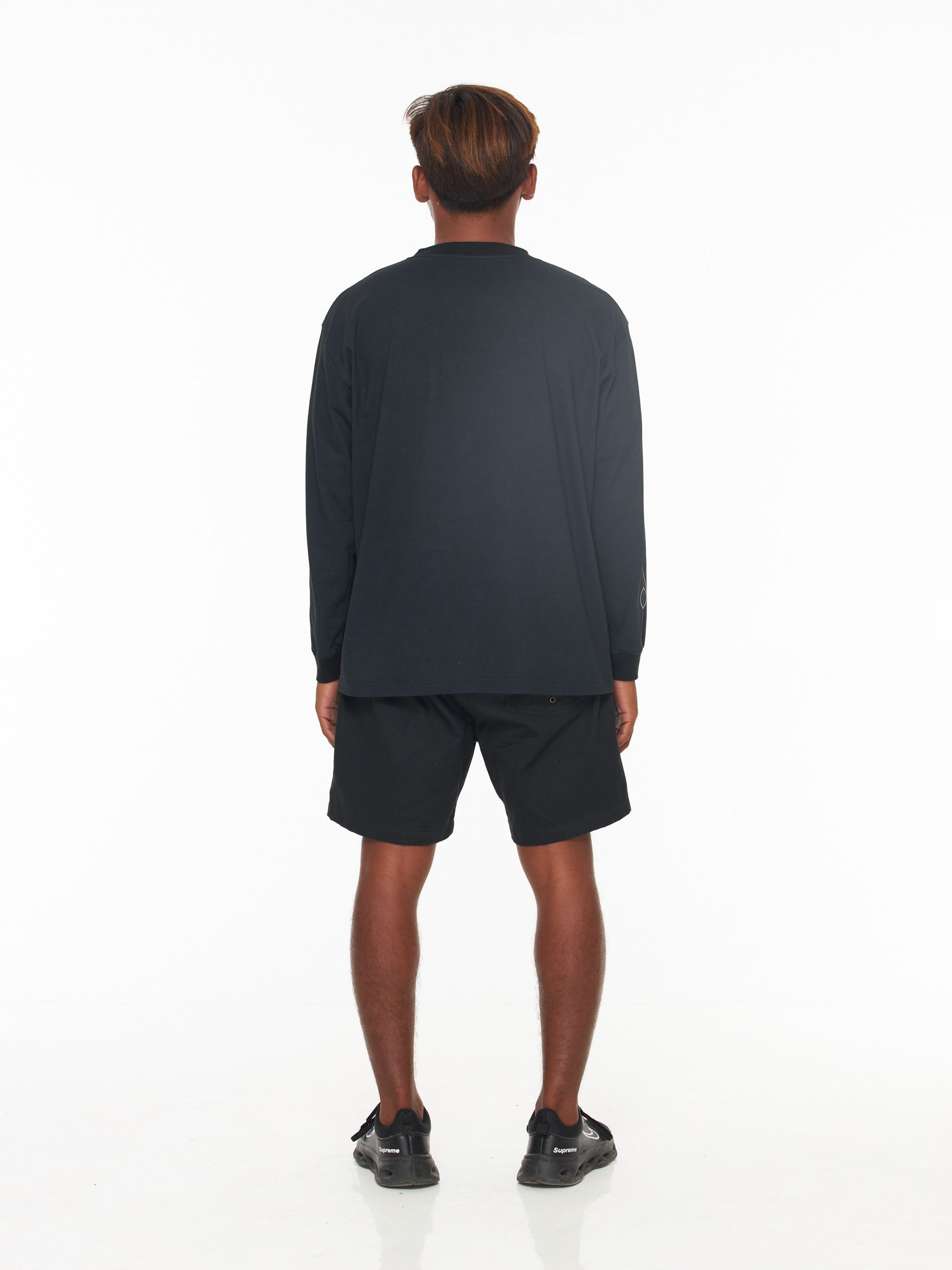 Earth Island - Surf Culture and Lifestyle - Product - Black Long Sleeve