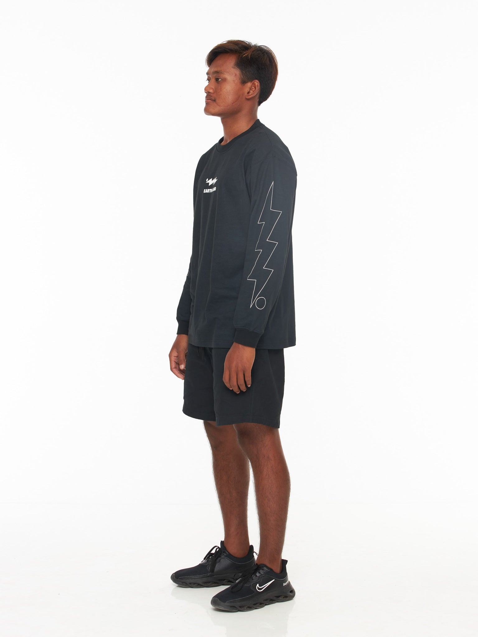 Earth Island - Surf Culture and Lifestyle - Product - Black Long Sleeve