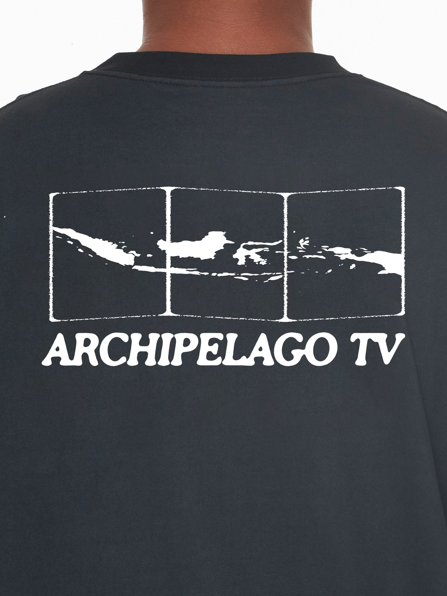 ARCHIPELAGO TV PETA BLACK - SHORT SLEEVE