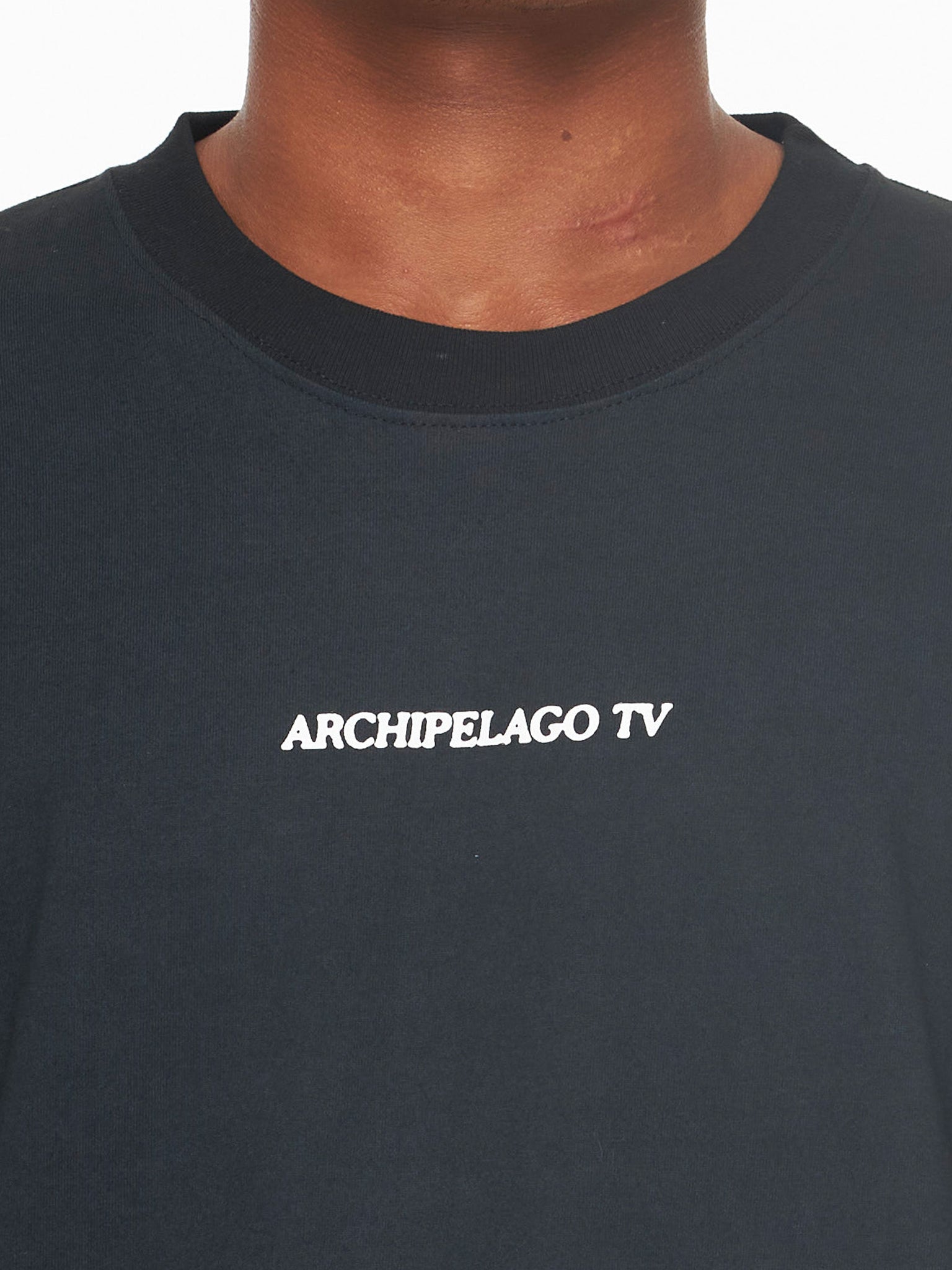 ARCHIPELAGO TV PETA NEGRO - MANGA CORTA